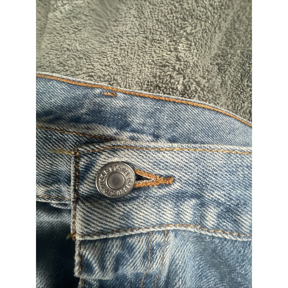 Vintage Levis 560 Jeans Mens 36x32 Loose Tapered Leg Denim Baggy Made in USA 90s